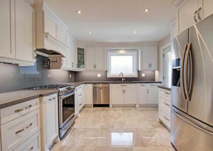 87-Button-Rd-Vaughan-ON-L4L-large-027-006-Kitchen-1500x1000-72dpi